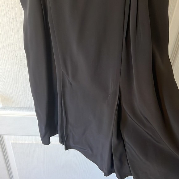 Madison Marcus black silk dress. Size L but fits like a Medium - Picture 3 of 4